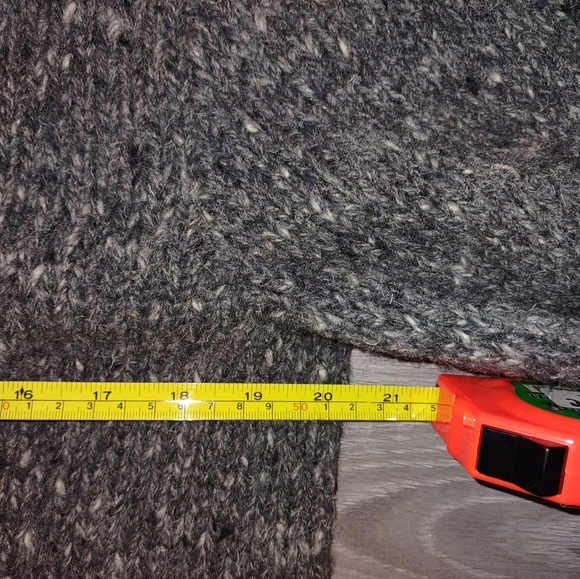 Yves saint Laurent hand knitted wool sweater - Picture 8 of 8